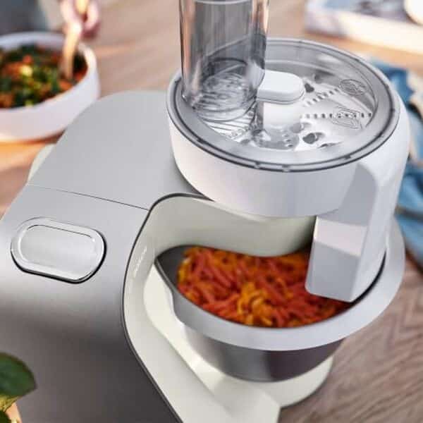 Découvrez notre test complet du robot pâtissier Bosch MUM58L20 : performances, caractéristiques et avis pour bien choisir votre robot de cuisine.